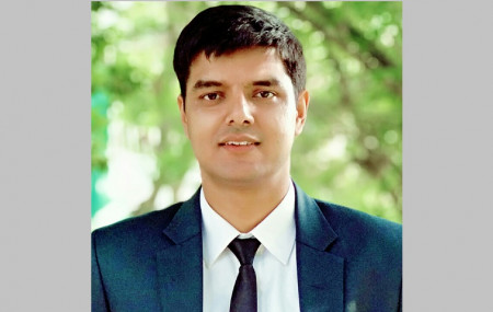 प्रवीण आचार्य