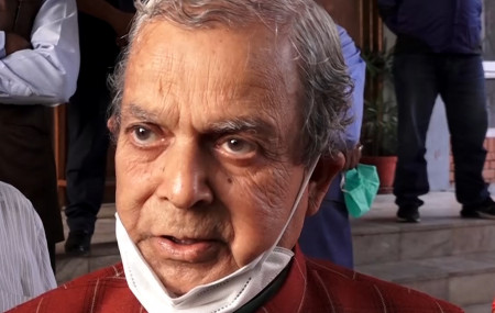 महन्थ ठाकुर।