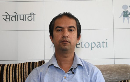 डाक्टर नेपाल।