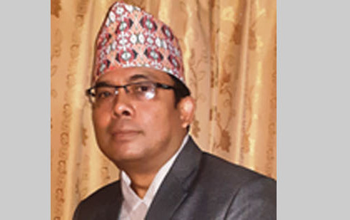 डा. प्रकाशकुमार श्रेष्ठ।