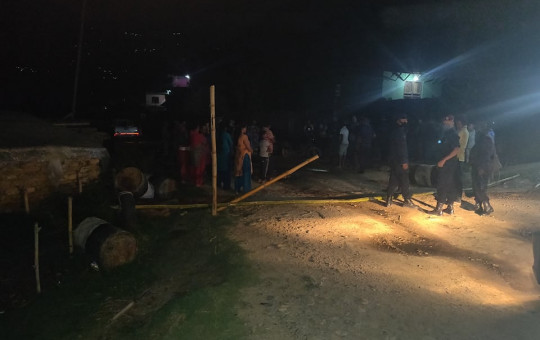 वडाध्यक्ष केसीसहितको ग्याङले छिवाङस्थित प्रहरी पोष्टमा आक्रमण गरेको हो।